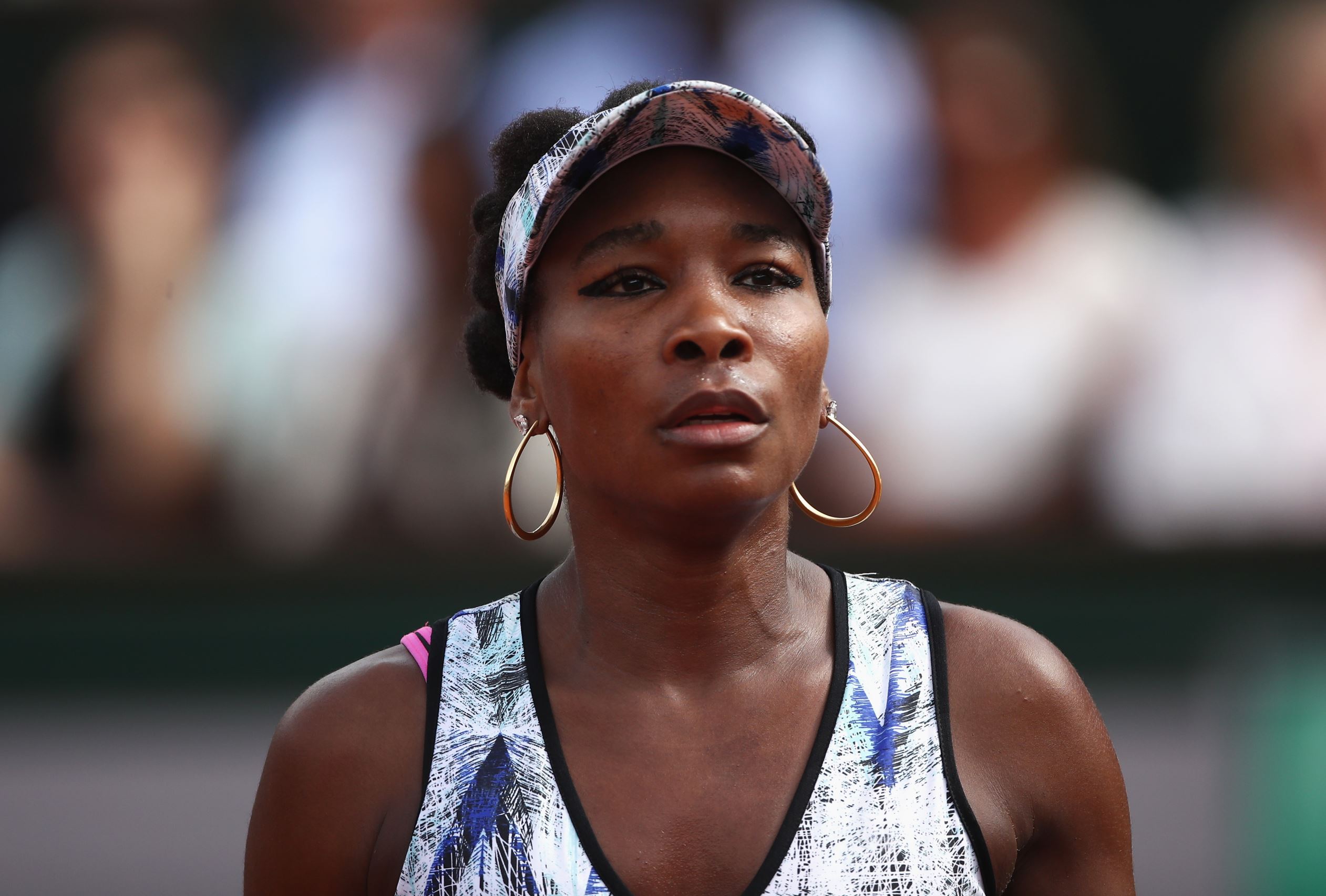 Muguruza, Venus out; French Open