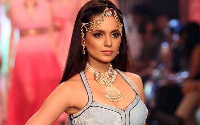 Kangana hits back Ketan Mehta