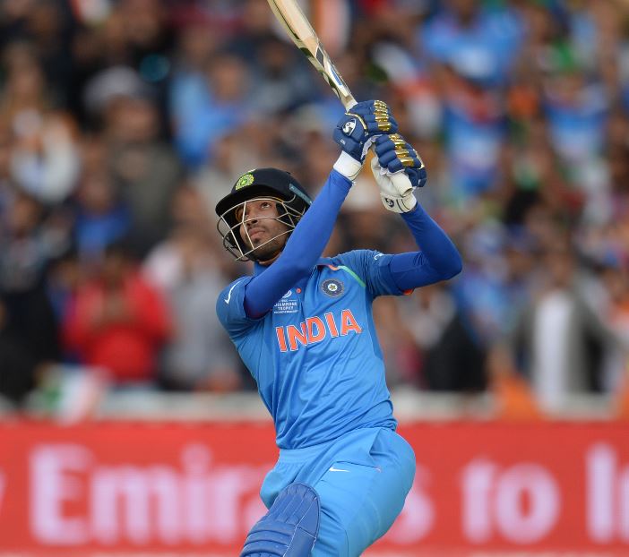 Pak: Pandya promoted ahead Dhoni