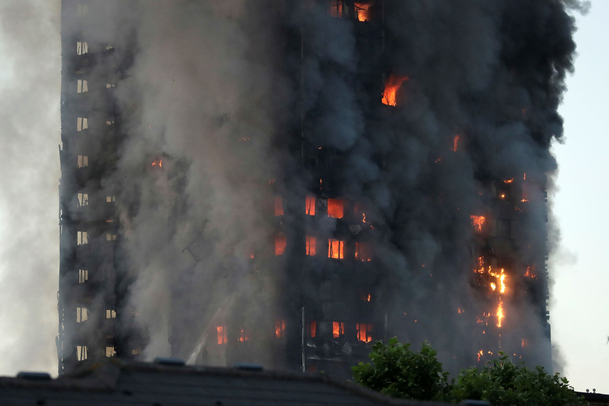 Death toll rises London fire