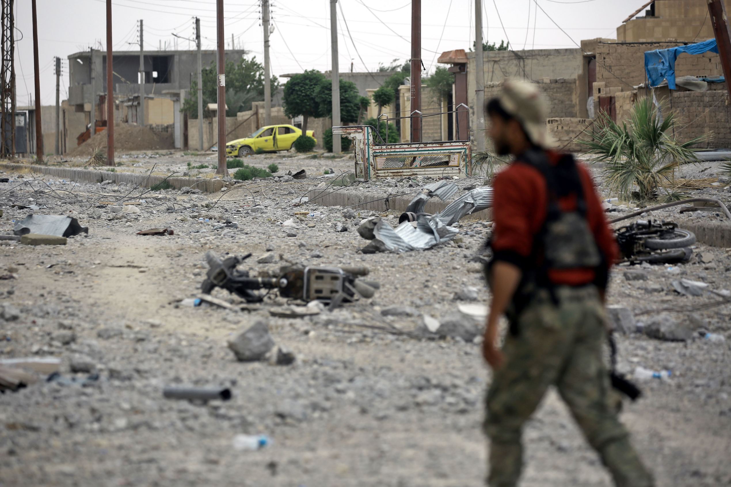 U.S.-led airstrikes Syria killed hundreds