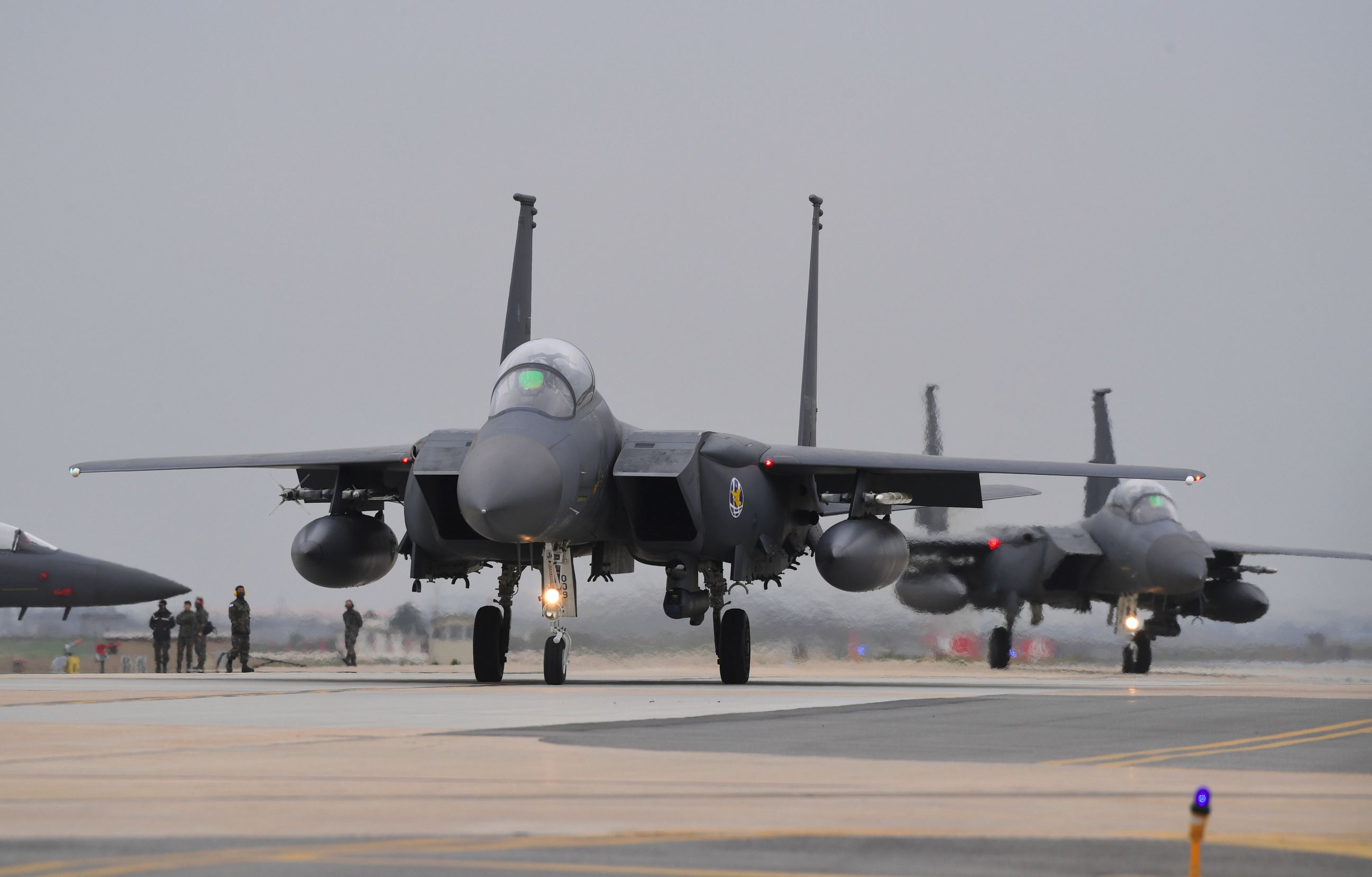 Qatar sign F-15 deal amid