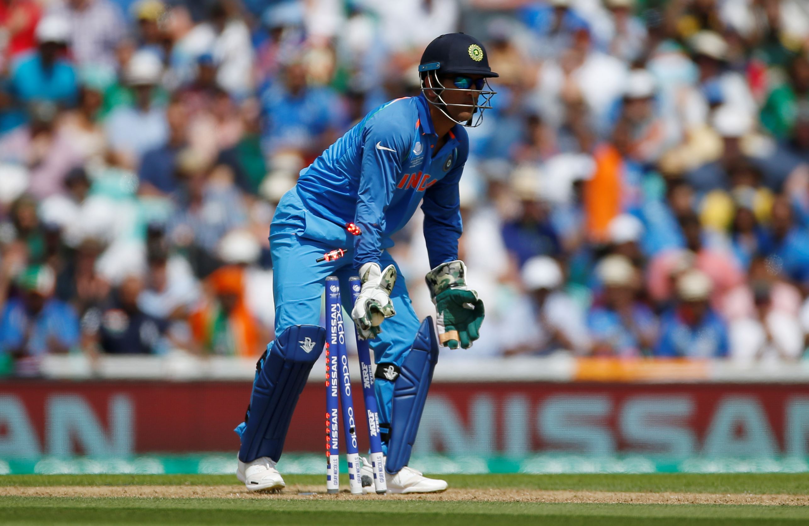 Mahi-way: science wicketkeeping