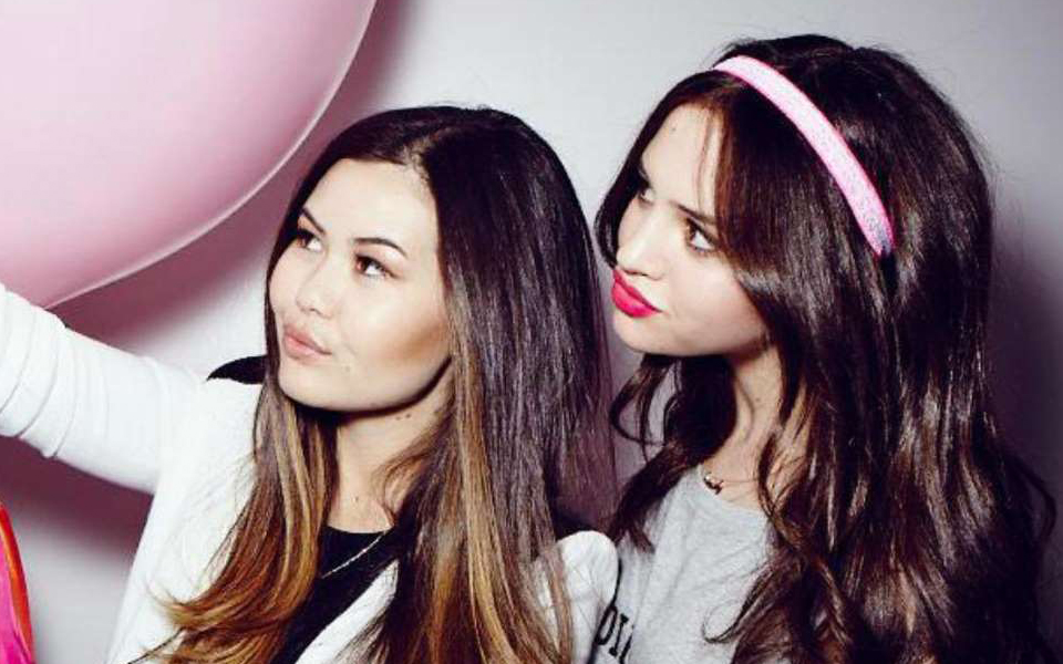 Meet teen millionaires rich themselves