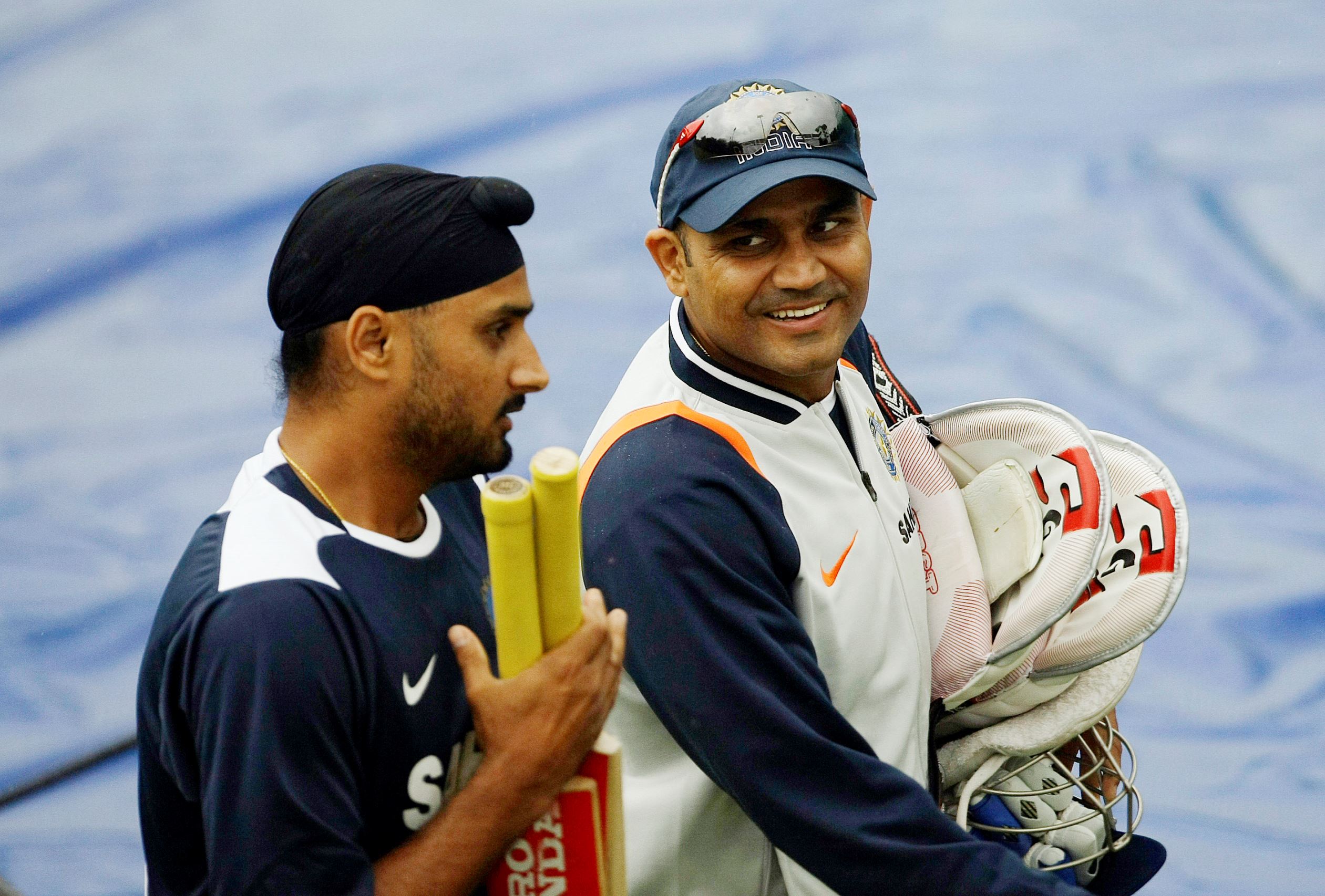 When Sehwag Harbhajan sixes