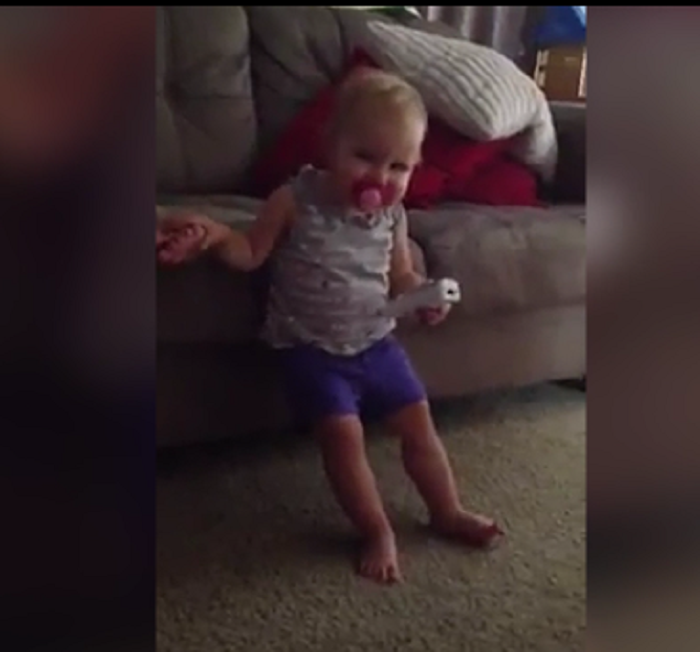 Baby struggles sleep