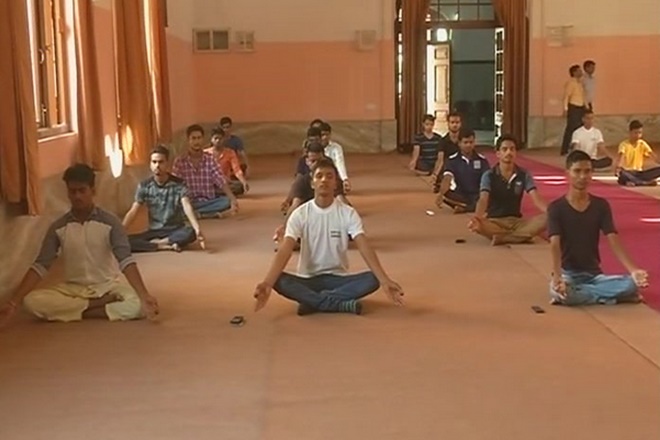 **w, Yoga classes Muslim College