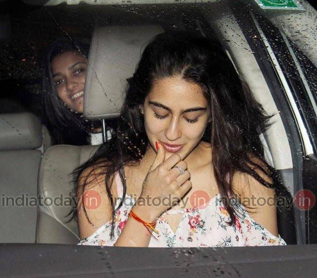 pics: Sara Khan enjoys night