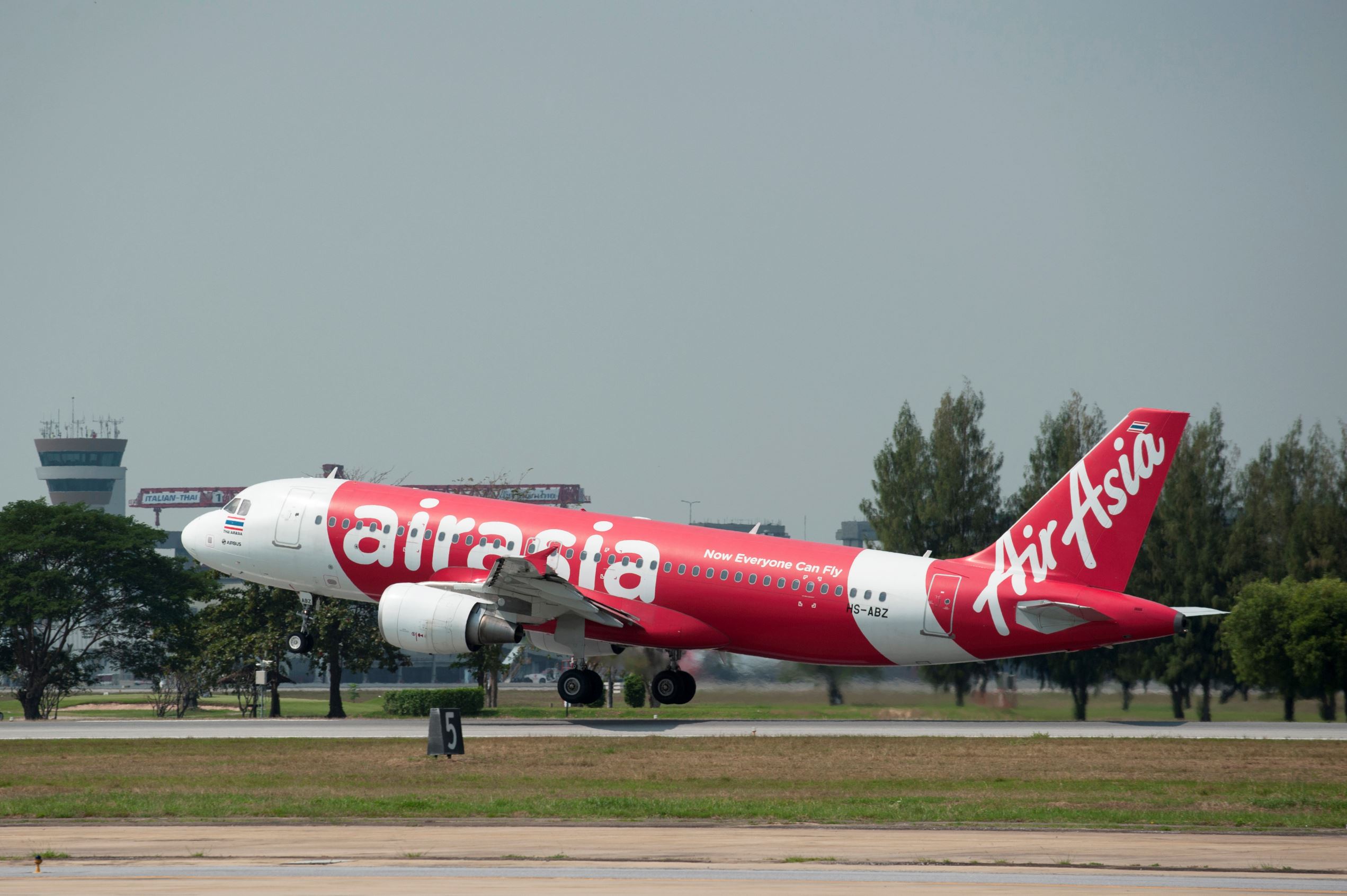 AirAsia plane 'shaking like washing