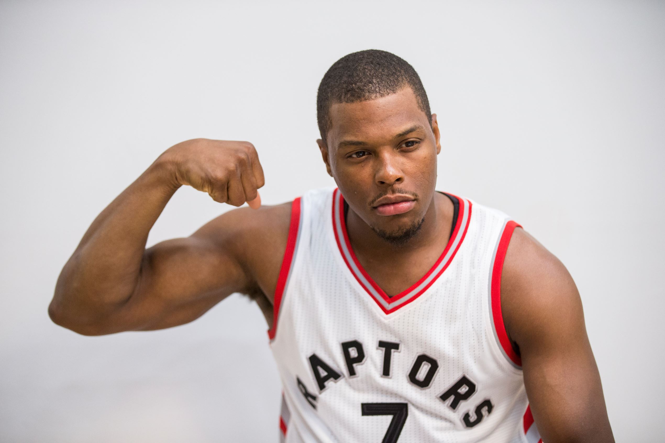 Lowry staying "home," re-signing with