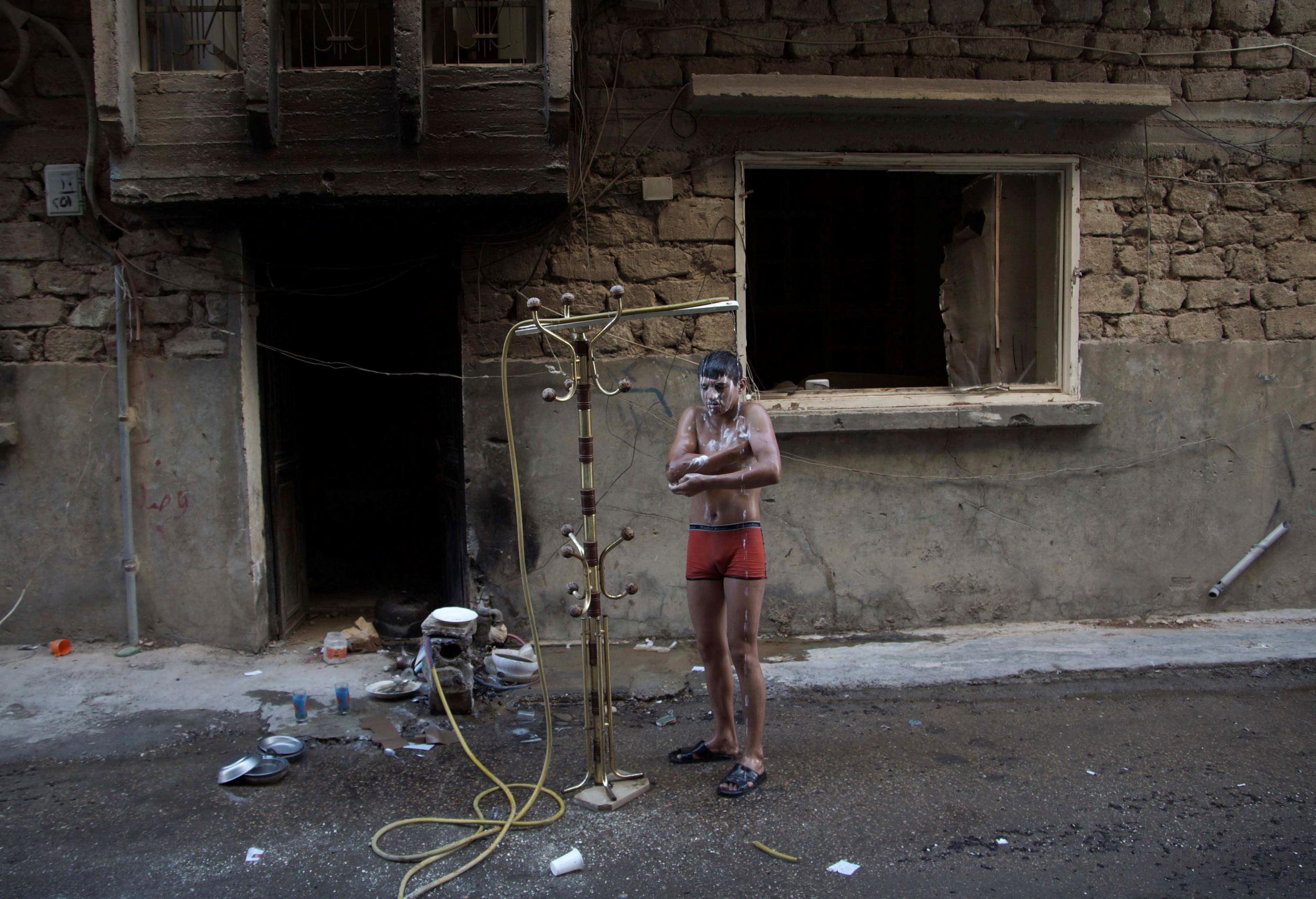 Everyday life war-torn Syria