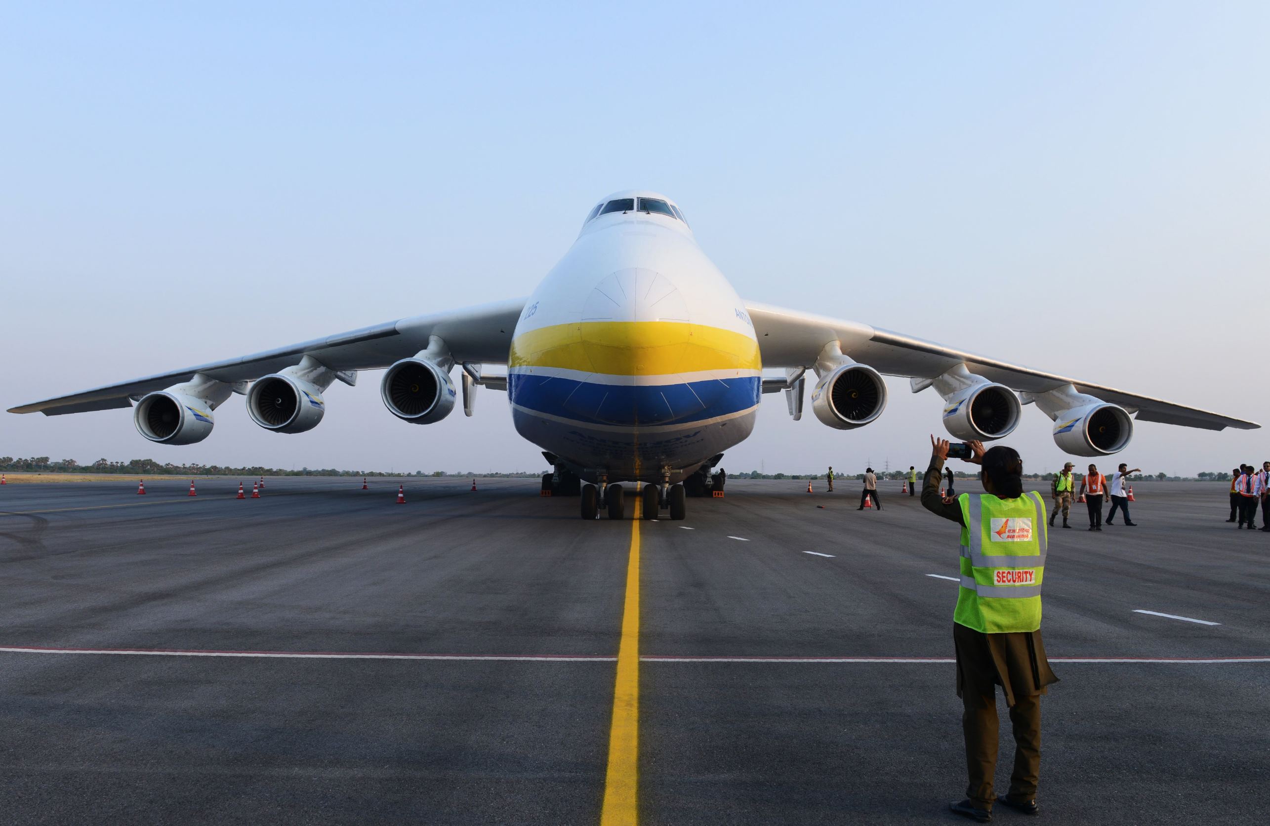 Largest airplanes currently service