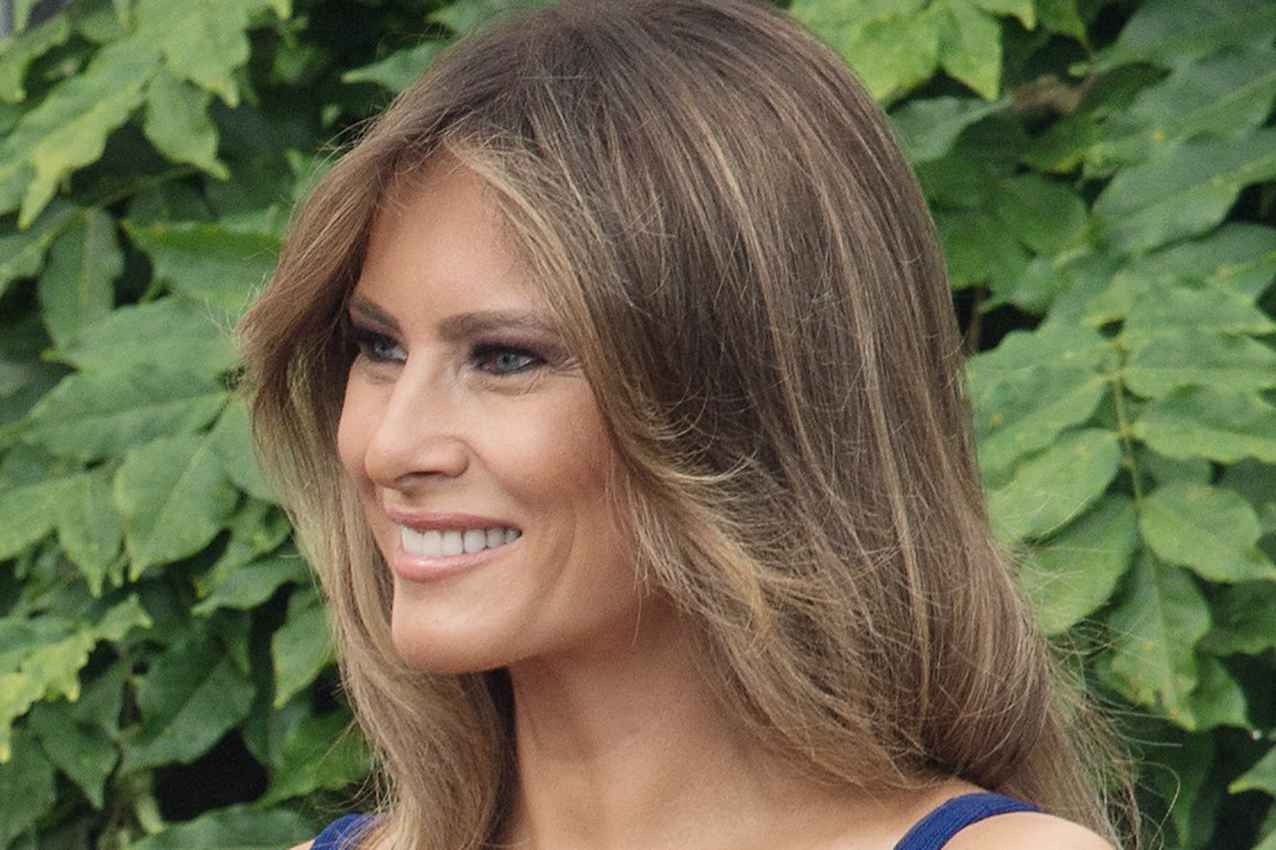Melania wows Esteban Cortلzar flare