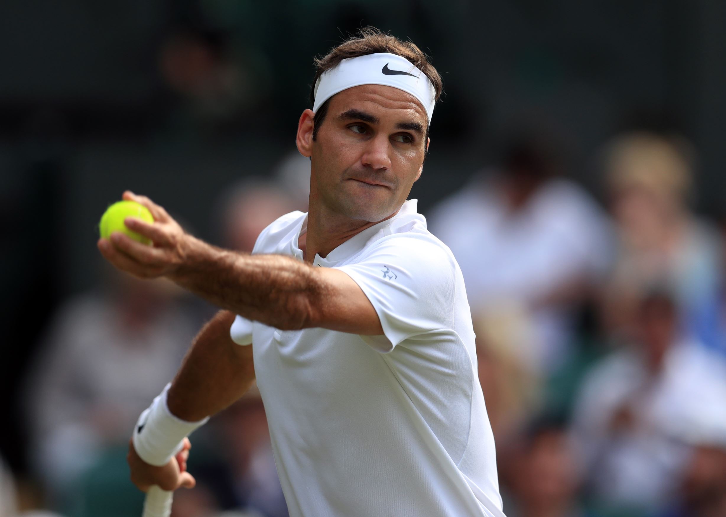 Federer, Djokovic benefit from Wimbledon