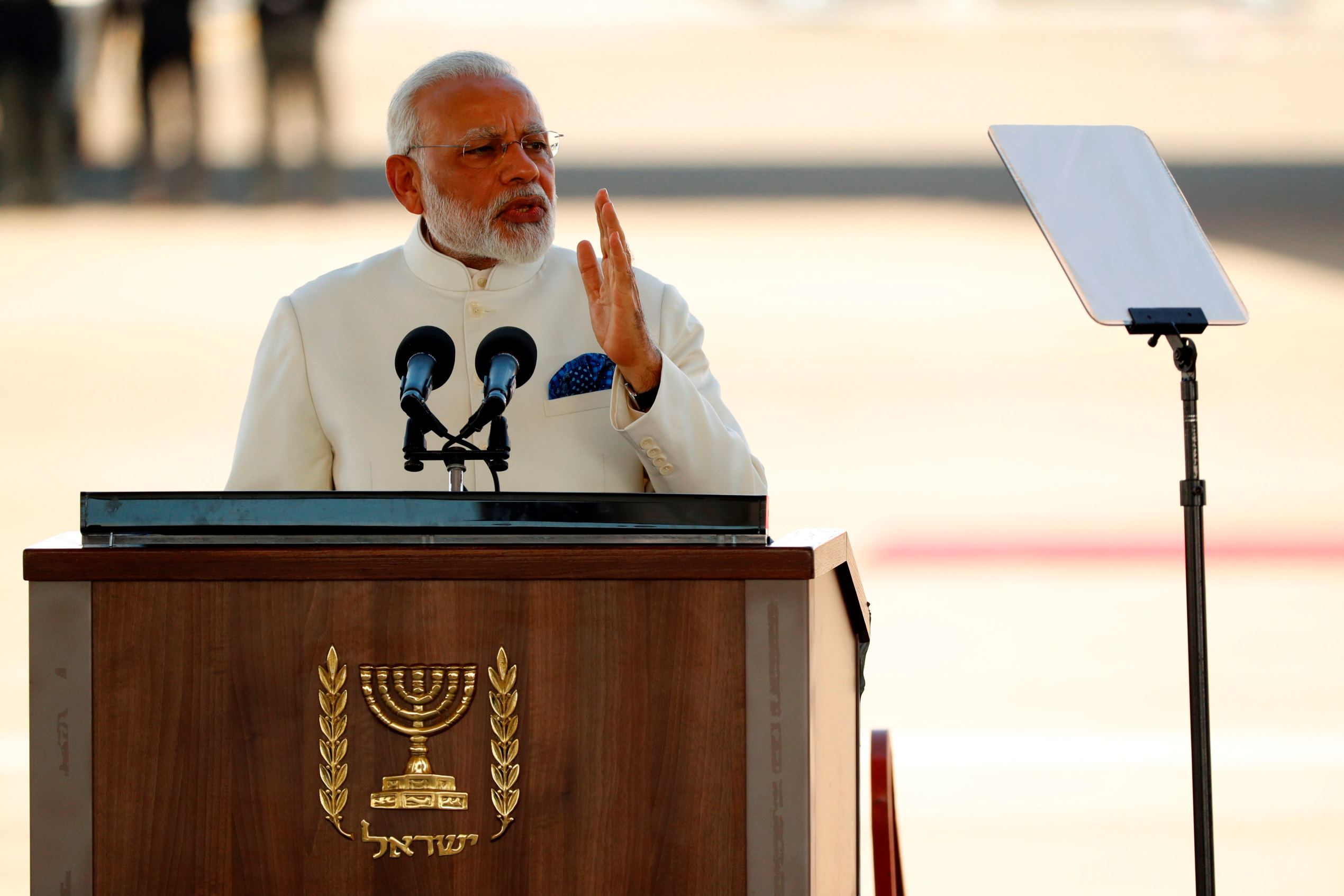 Modi raises terror Israel