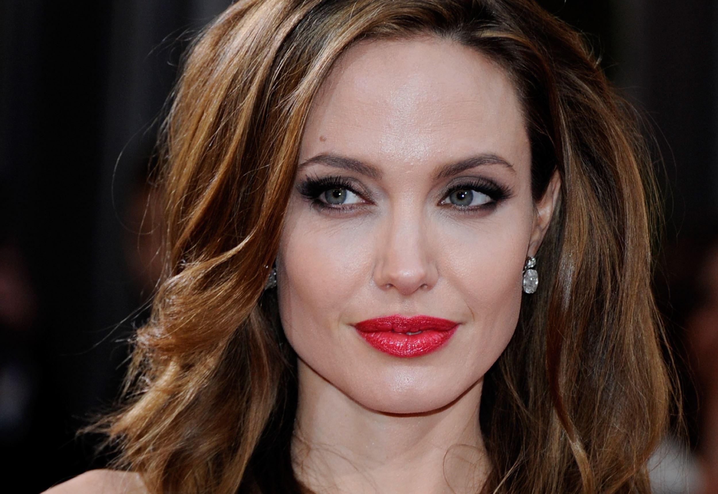 Celebrities with beauty spots