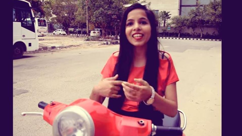 Dhinchak Pooja back with song