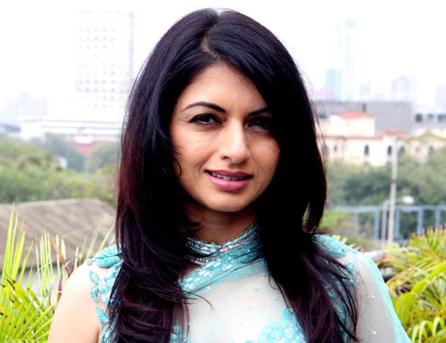 Bhagyashree left Bollywood?