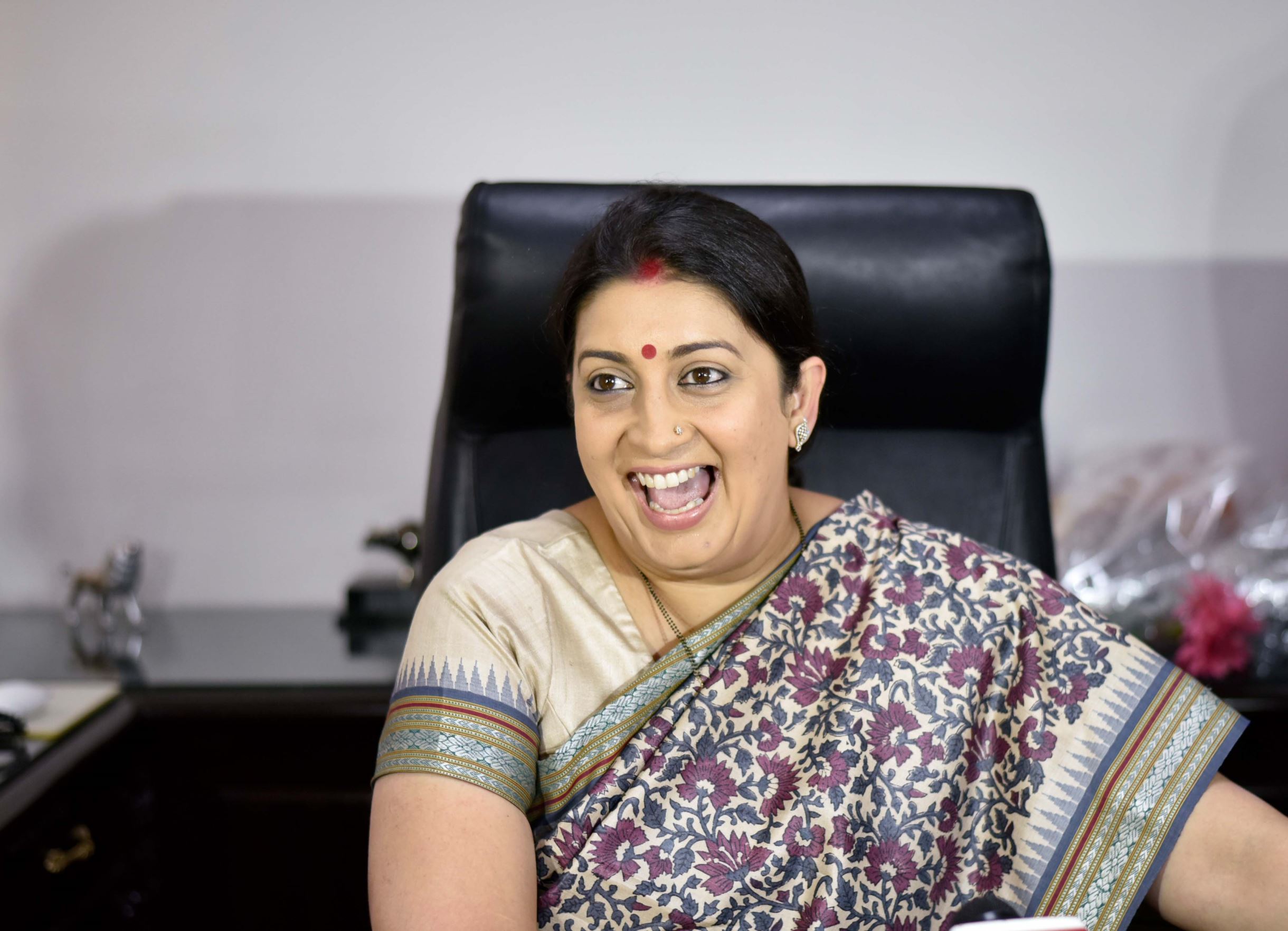 Smriti gets I&B Naidu quits