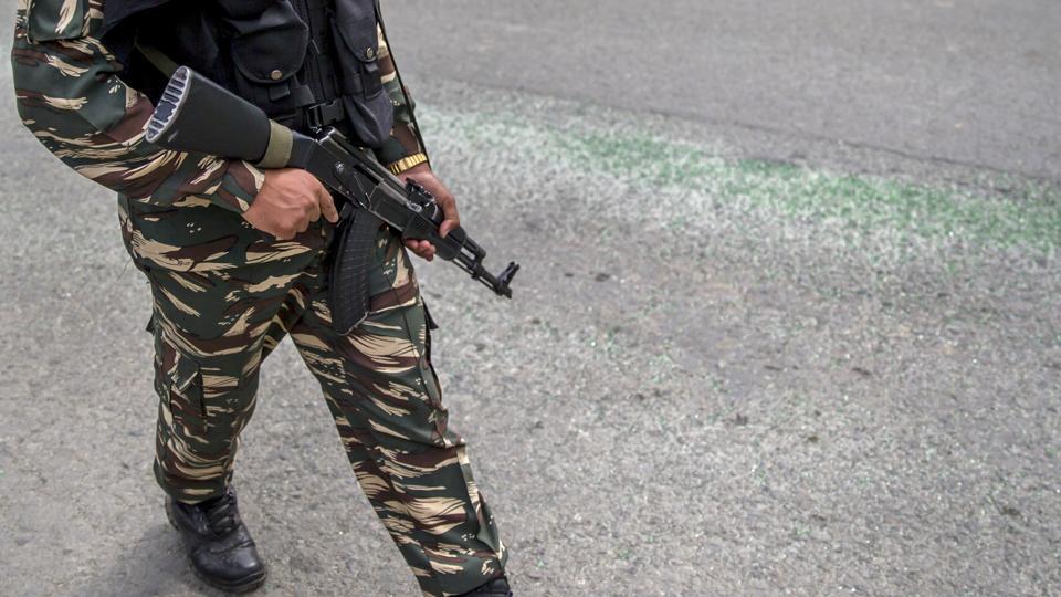 Army jawan kills Major over