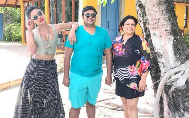 Pics: Priyanka rings 35th birthday