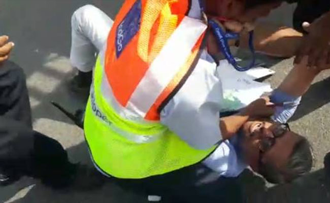 IndiGo, clobbered passenger assault video,