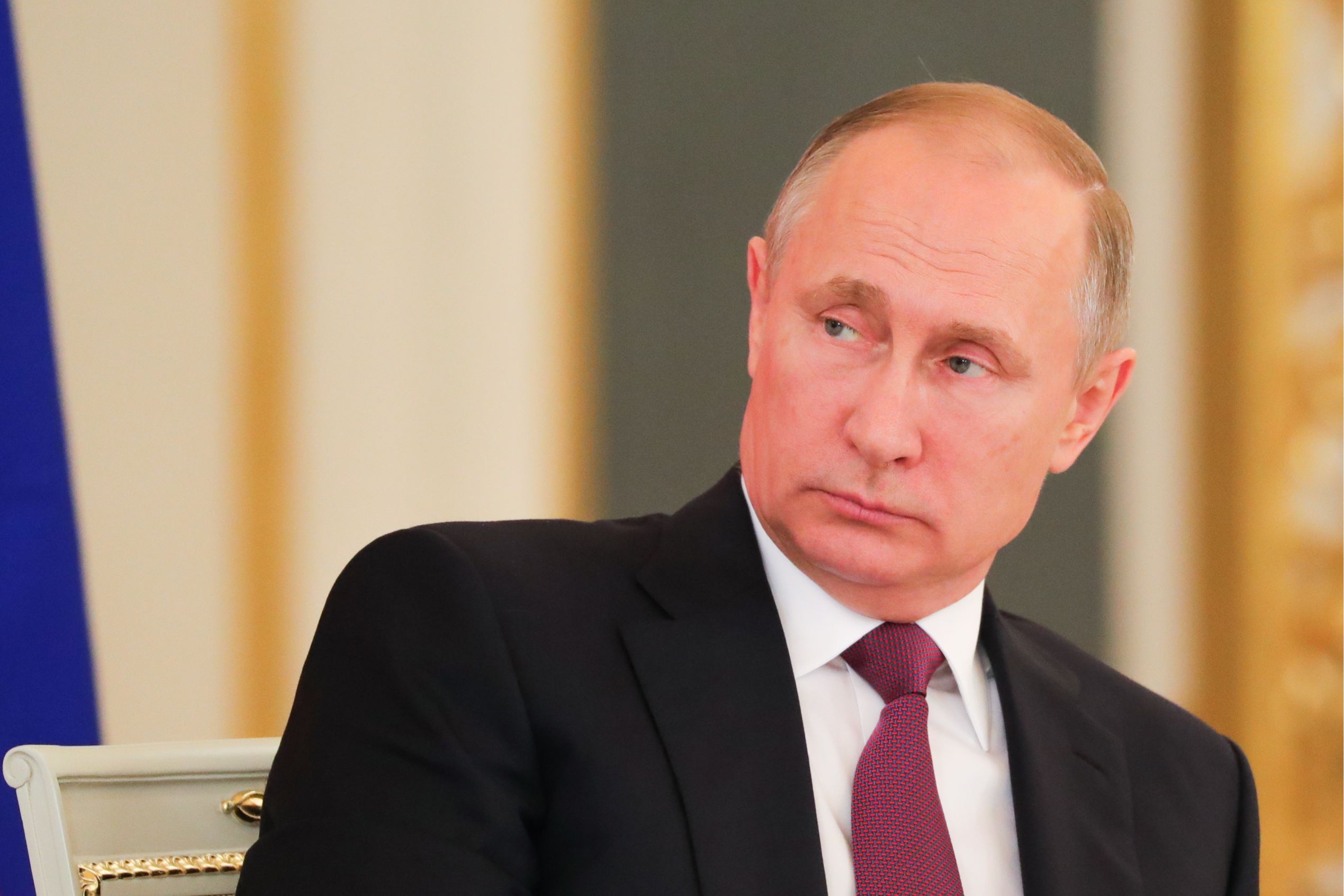 Kremlin, counting Trump, plans sanctions