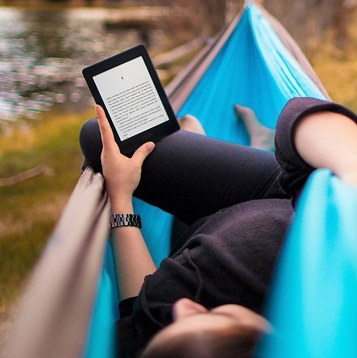Kindle Paperwhite (6" with Built-in