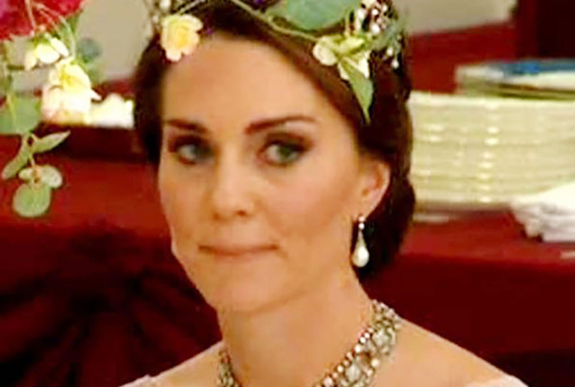 Kate looked 'miserable' Palace banquet