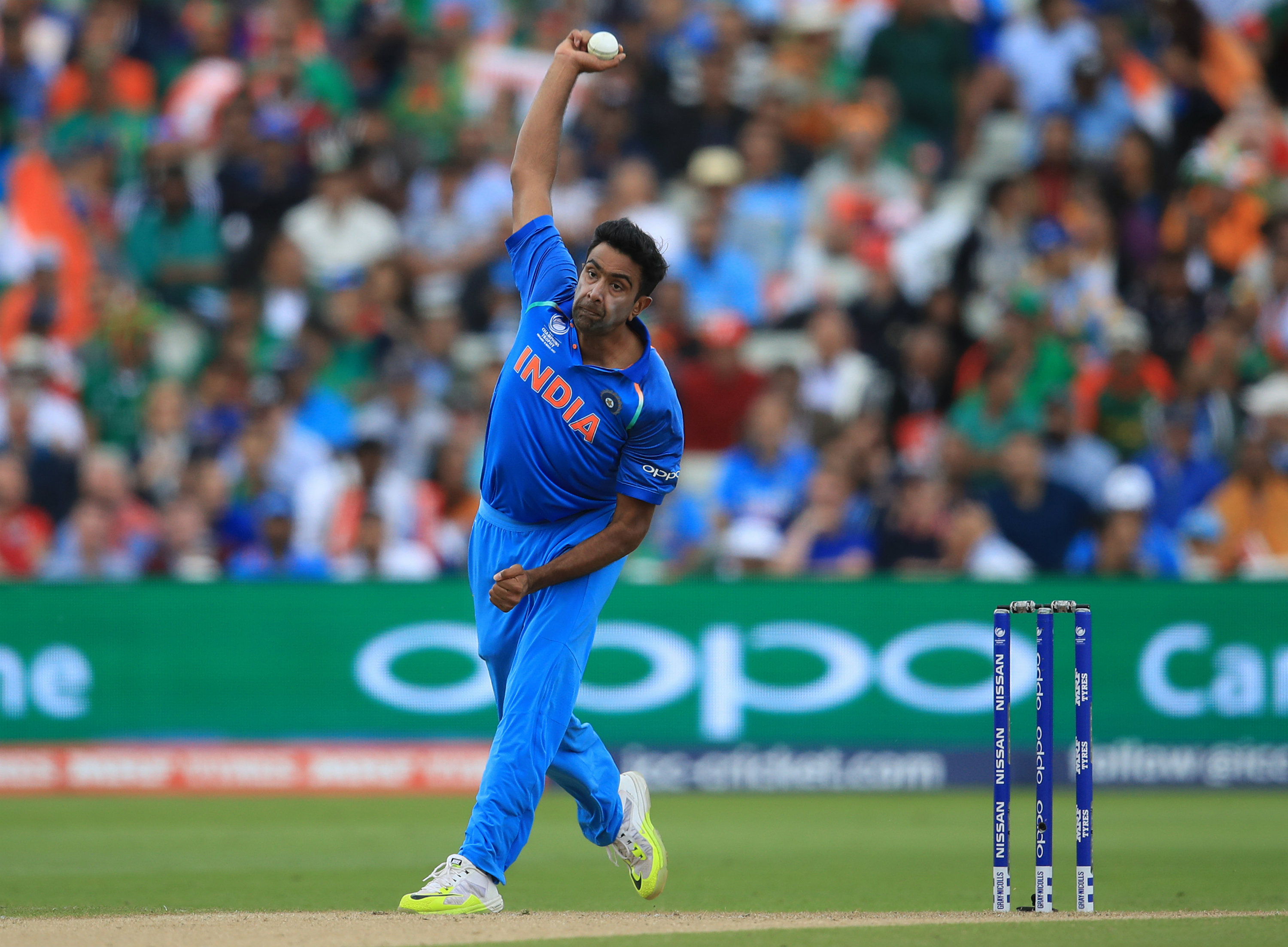 Muralitharan lavishes praise Ravi Ashwin