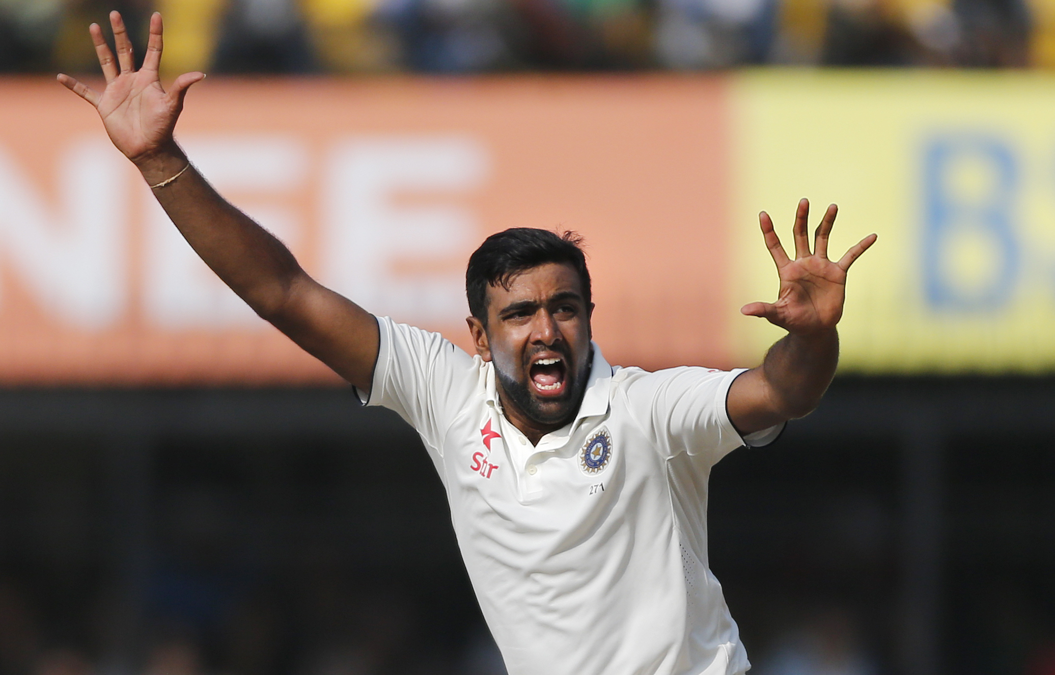Test: Jadeja, Ashwin rock