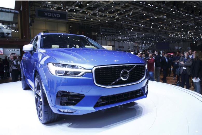 Volvo XC60 Mercedes-Benz