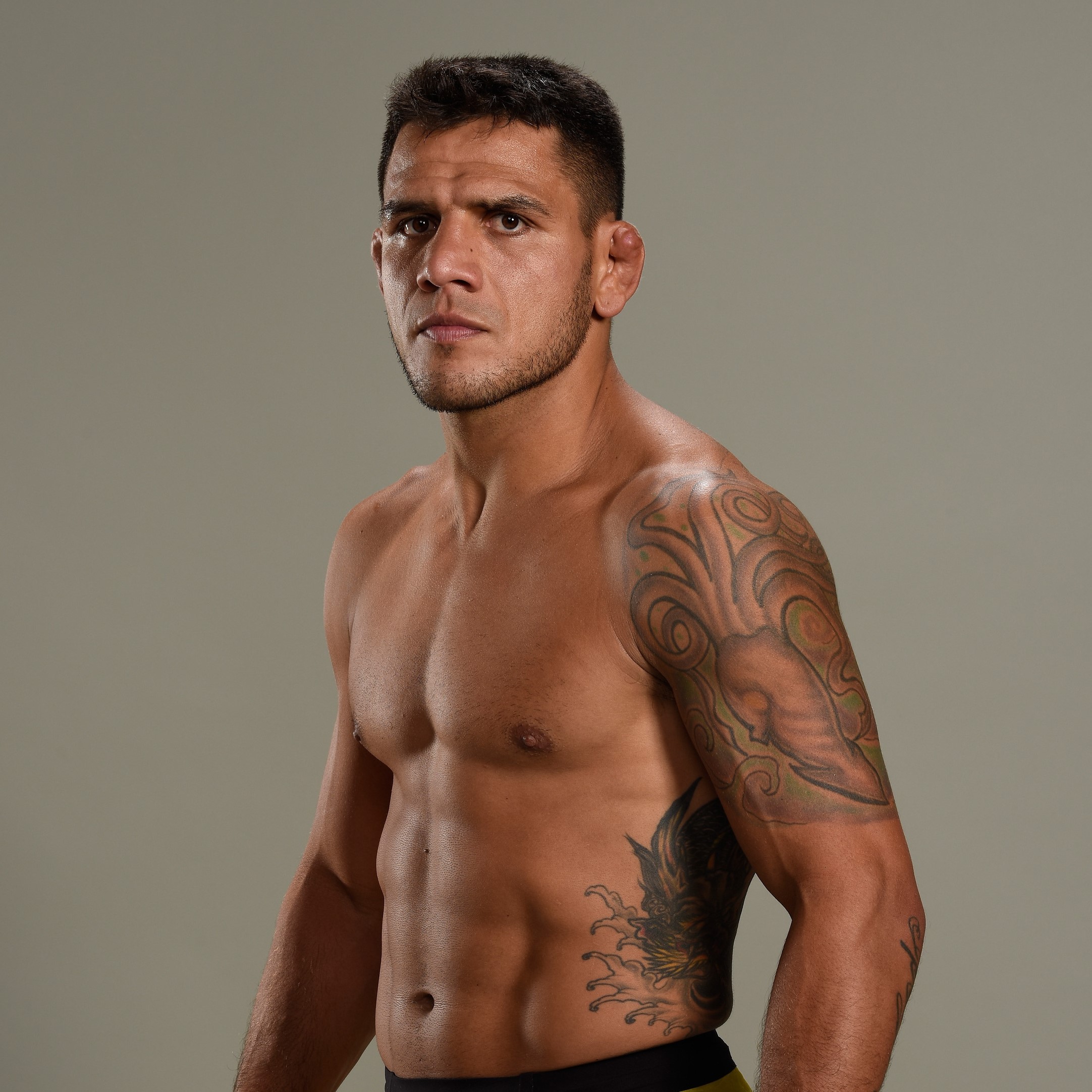 Rafael Anjos beats Robbie Lawler