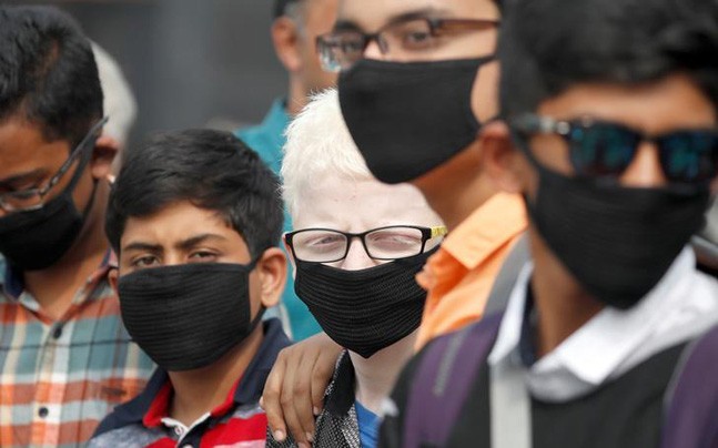 Smog: raps Kejriwal govt