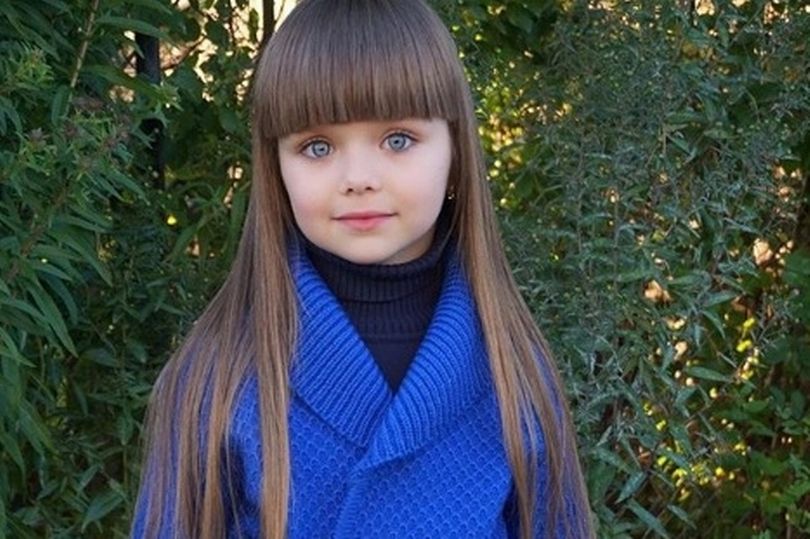 a girl wearing a blue shirt: Credits: anna_knyazeva_official/Instagram