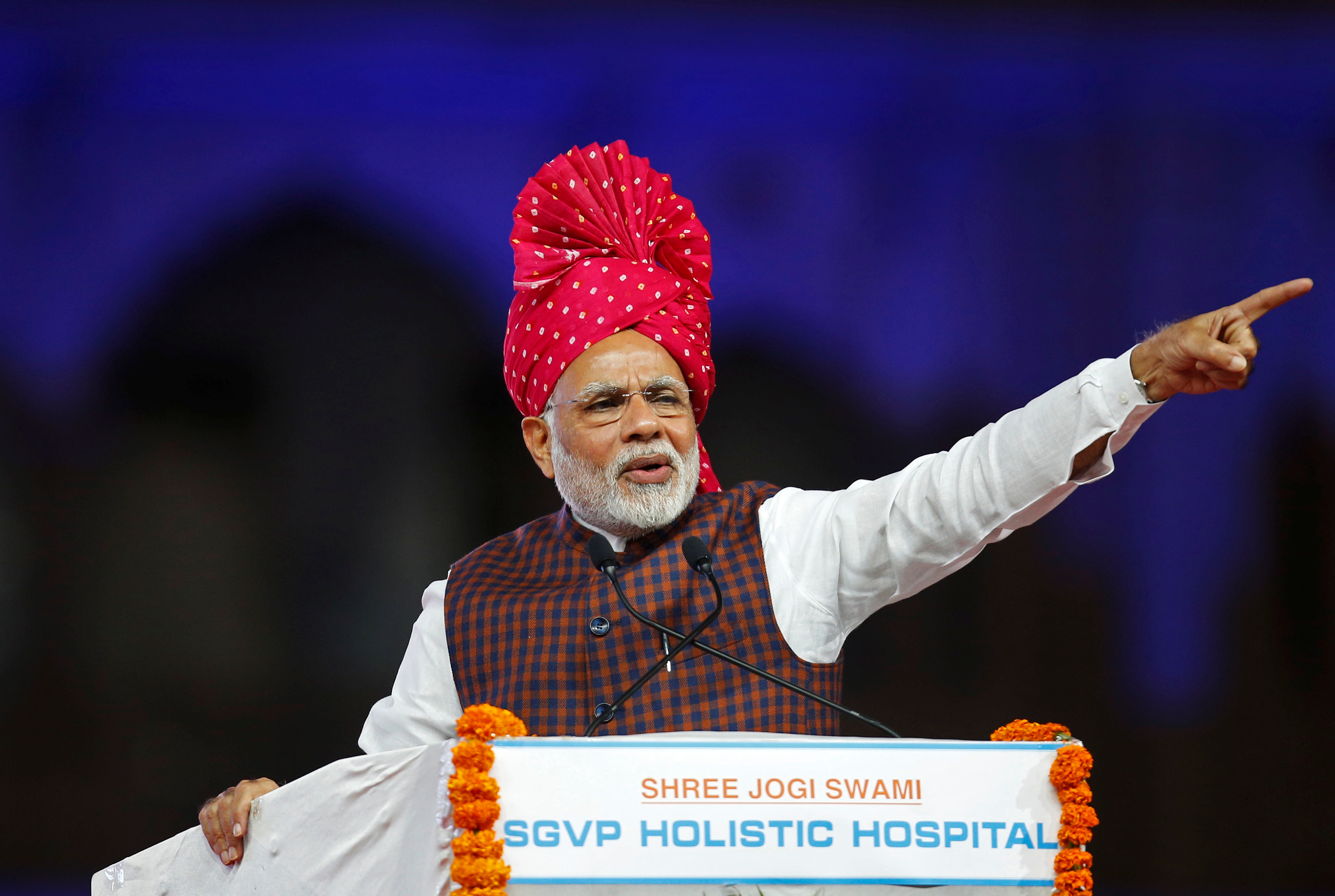 Temple: Modi slams Congress