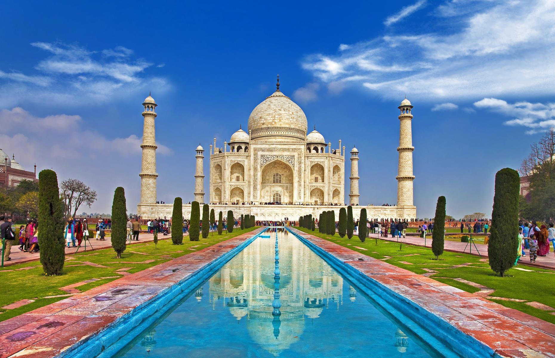 spot difference? Incredible copycat attractions