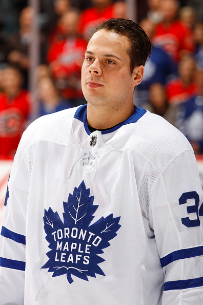 Auston Matthews returns, helps Maple