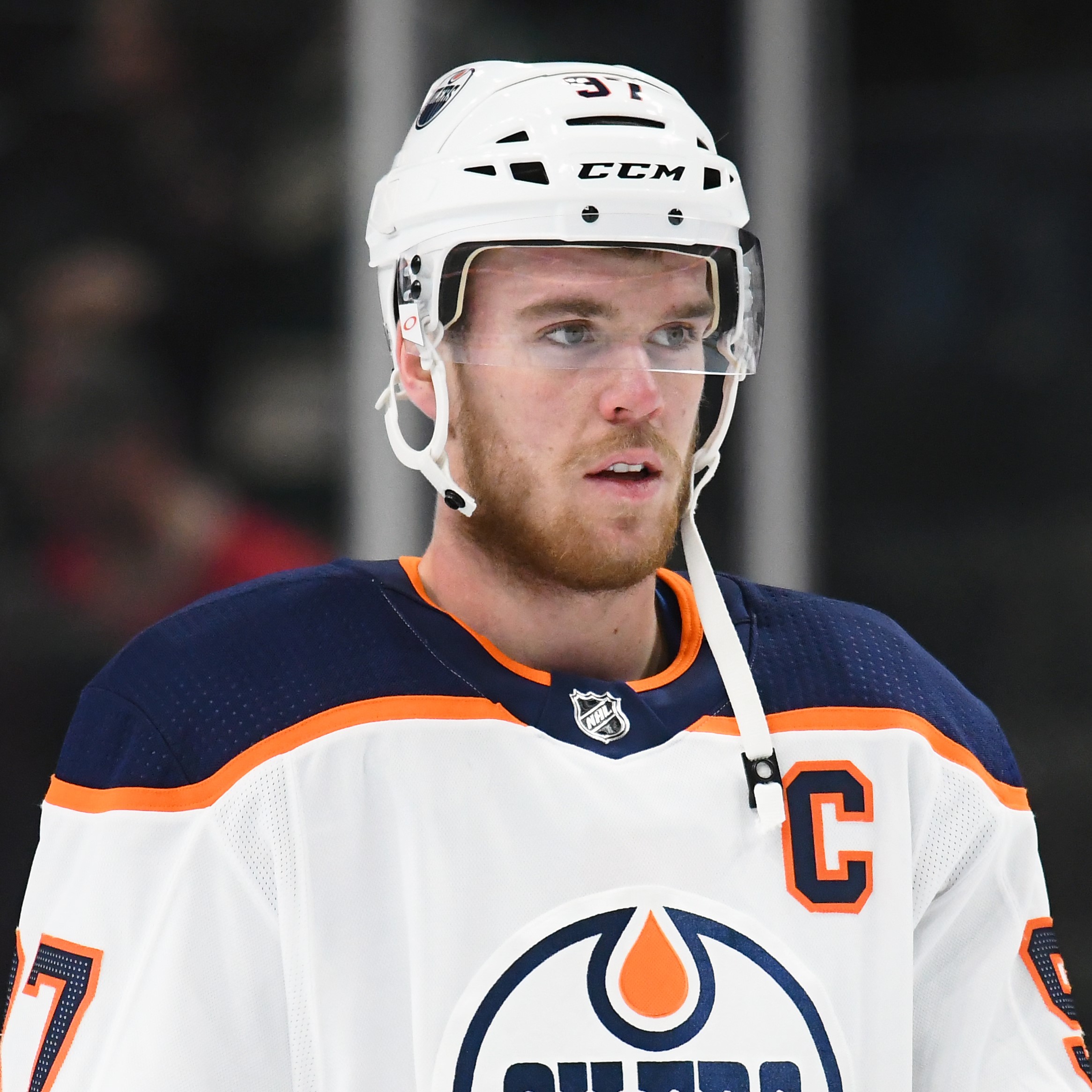 Oilers beat Canadiens extend streak