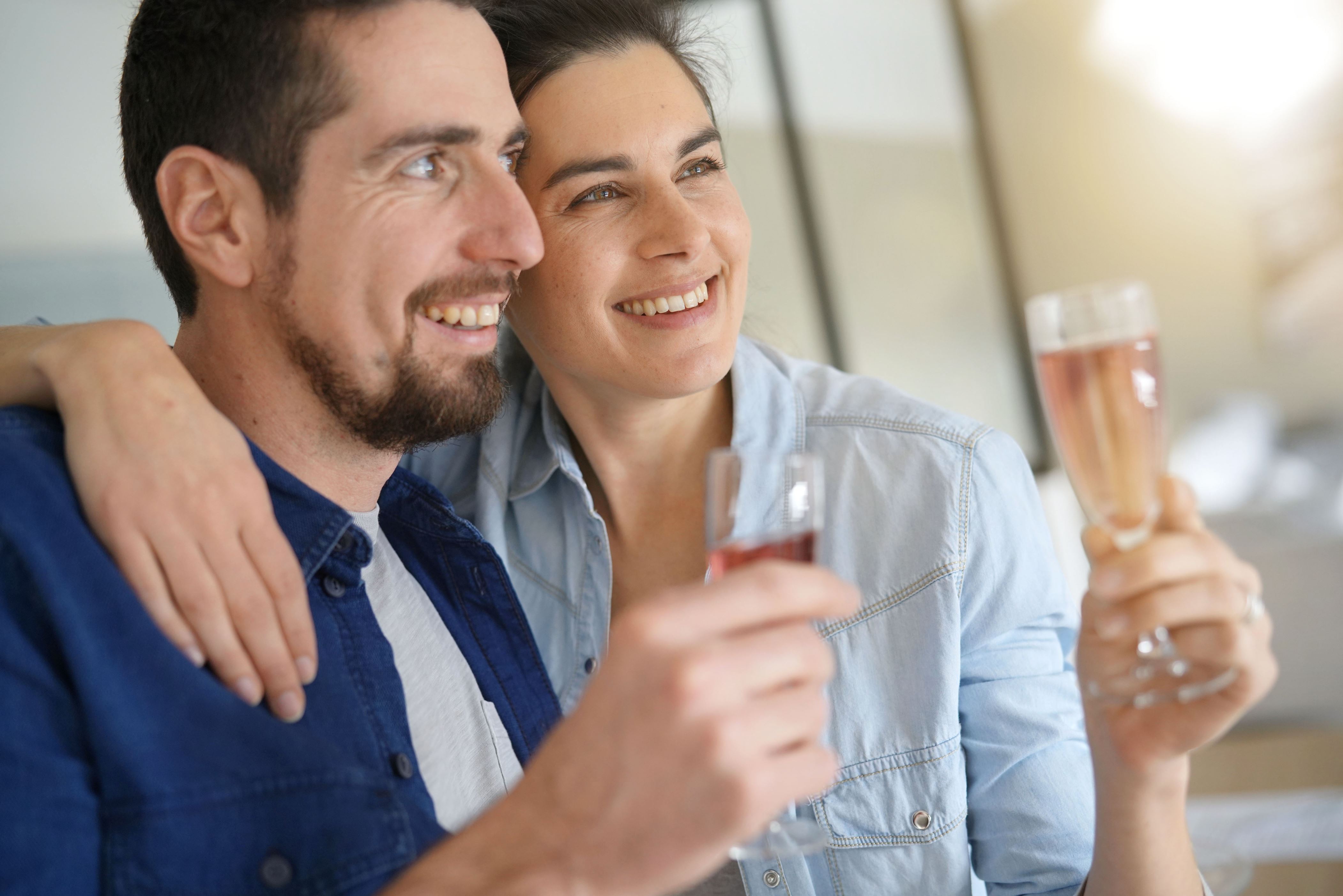 man's scent make women drink