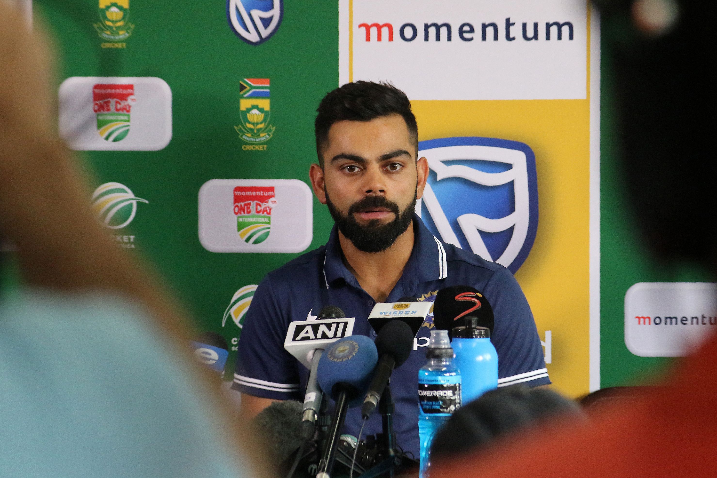 Fans make special request Virat