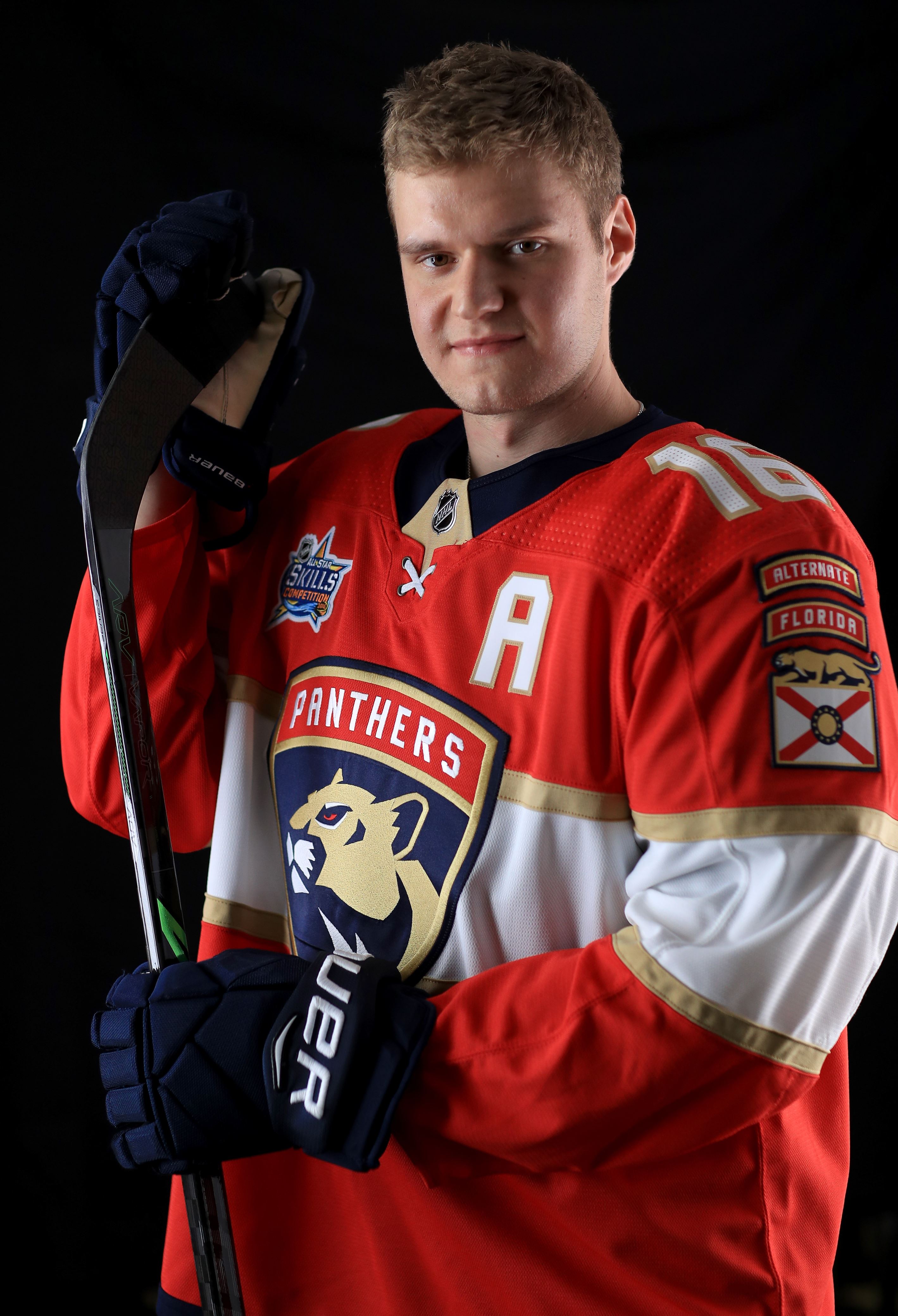 Barkov scores twice help Panthers