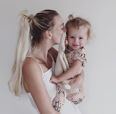 Blogger slammed after posting toddler