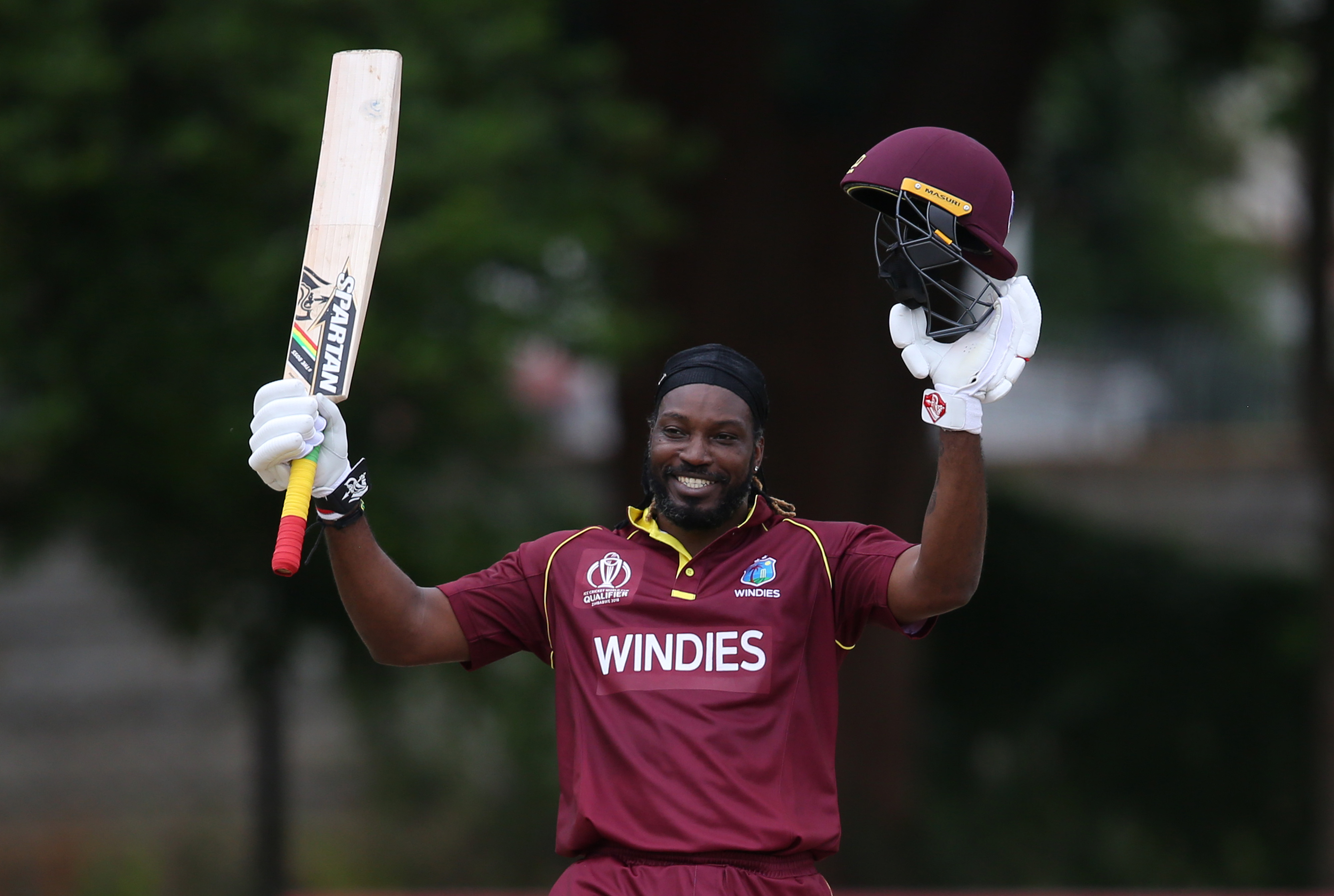 Gayle's record sinks