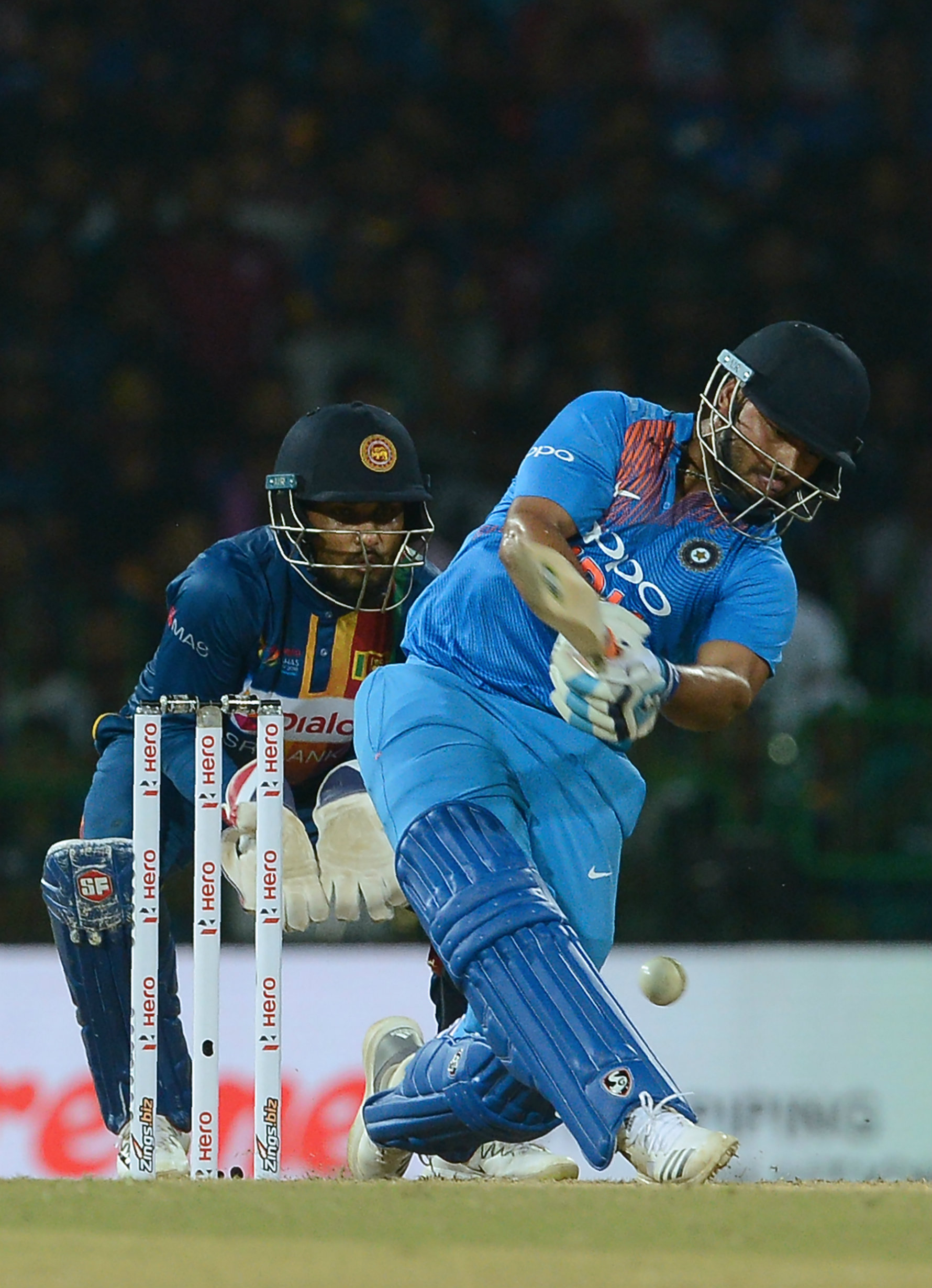 Dhoni fans troll Rishabh Pant