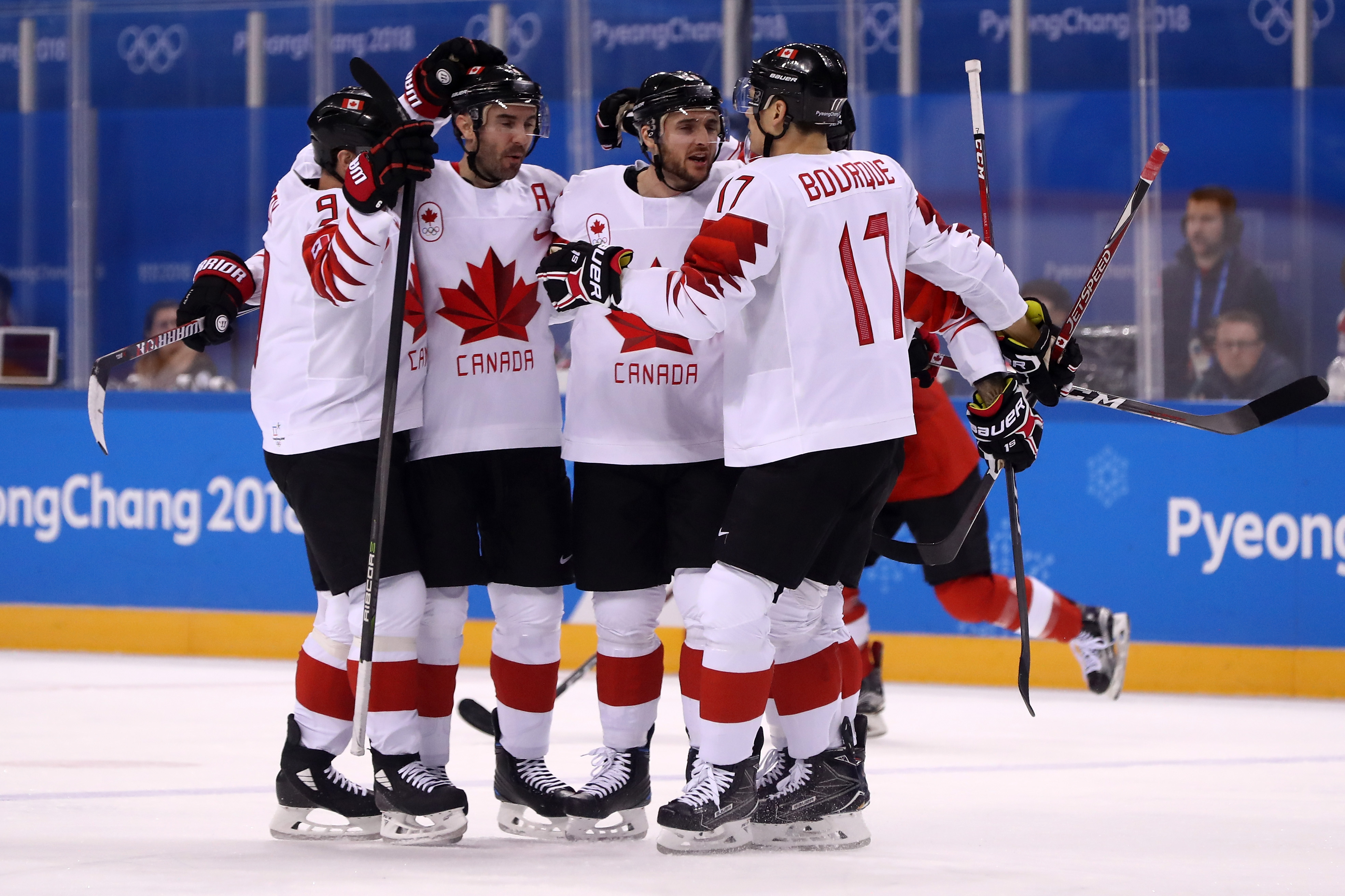 Canada wins bronze men's hockey