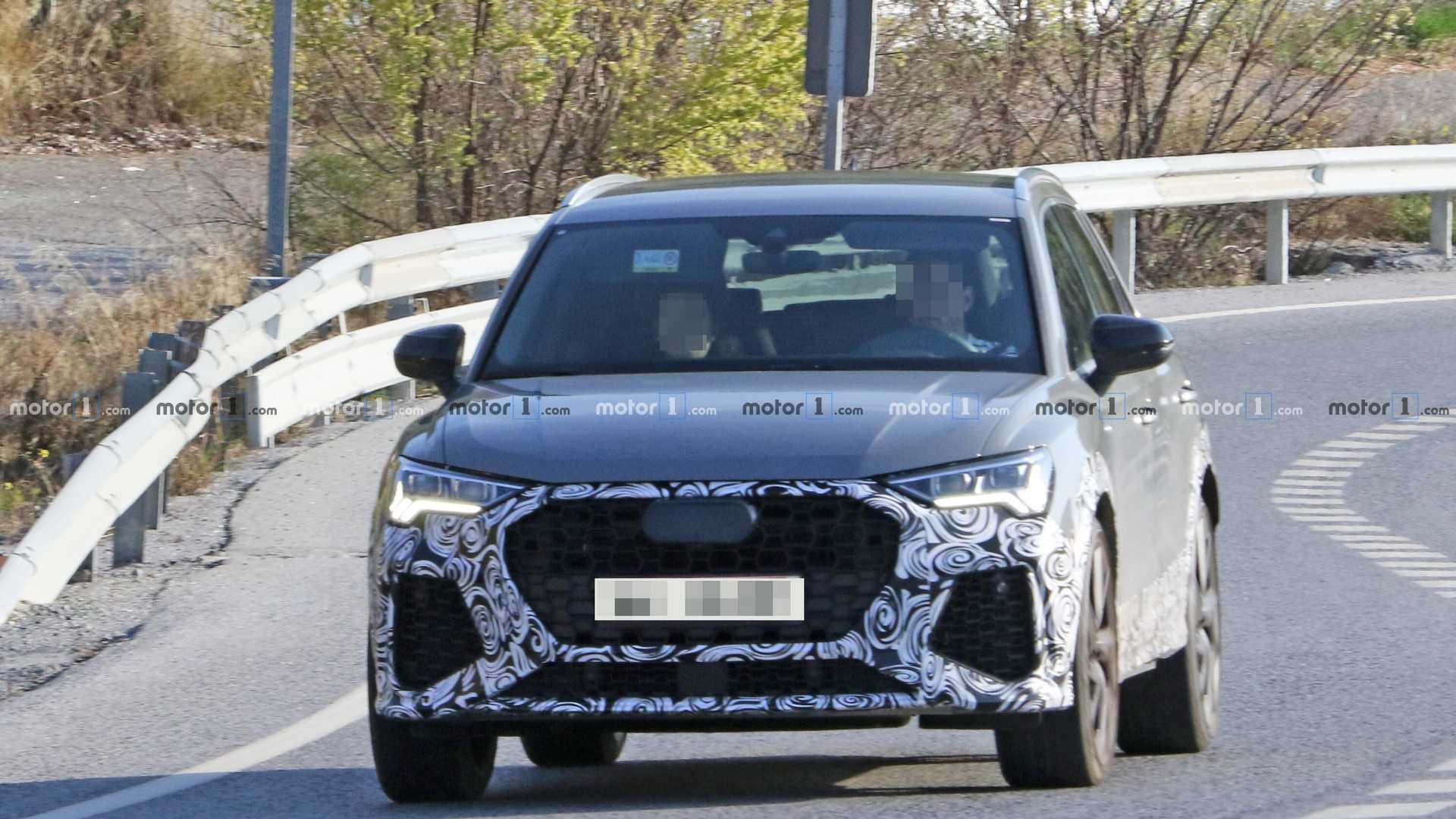 Audi RS Q3 spy photo