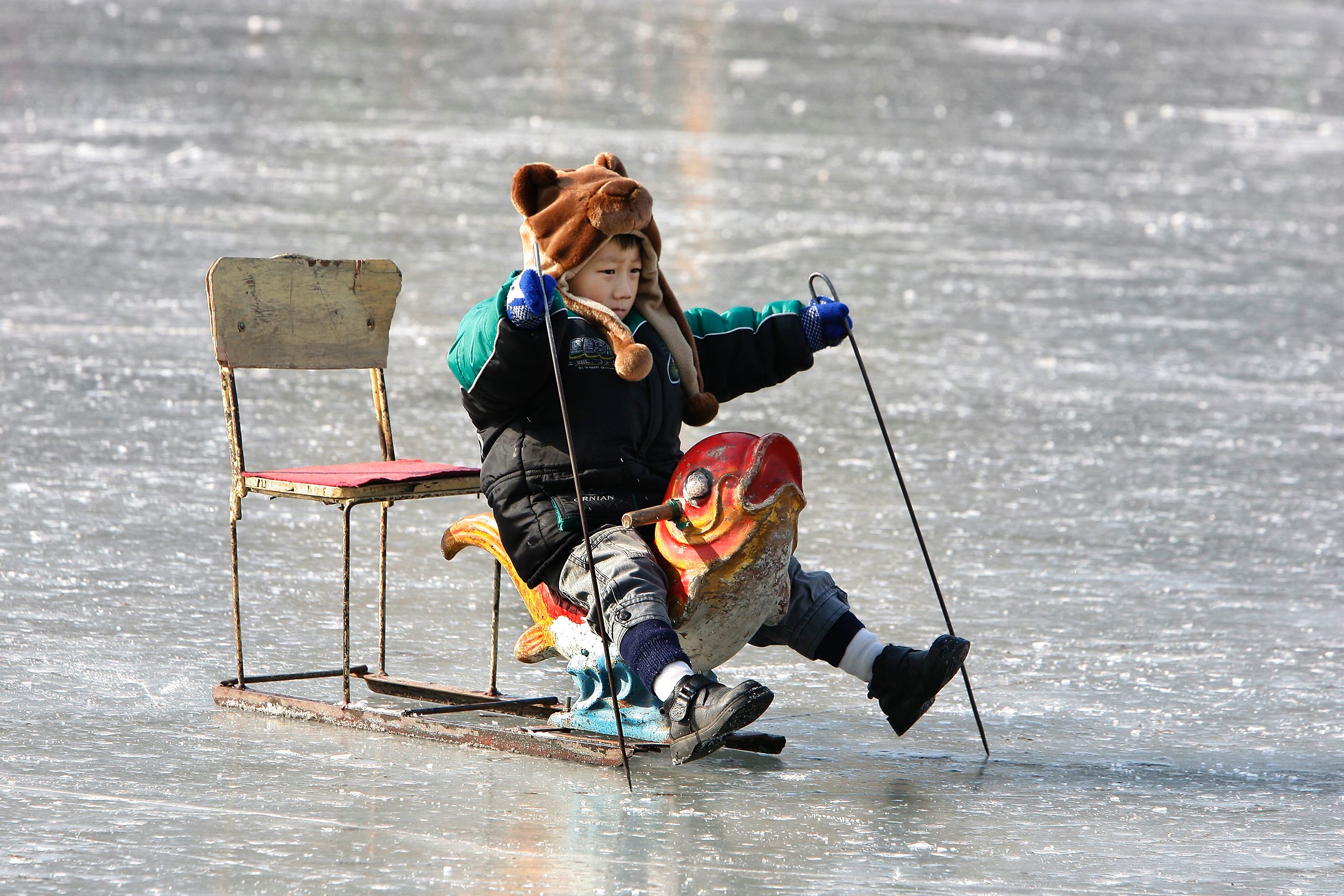 The lake is one of the largest in Beijing and a popular recreational spot.