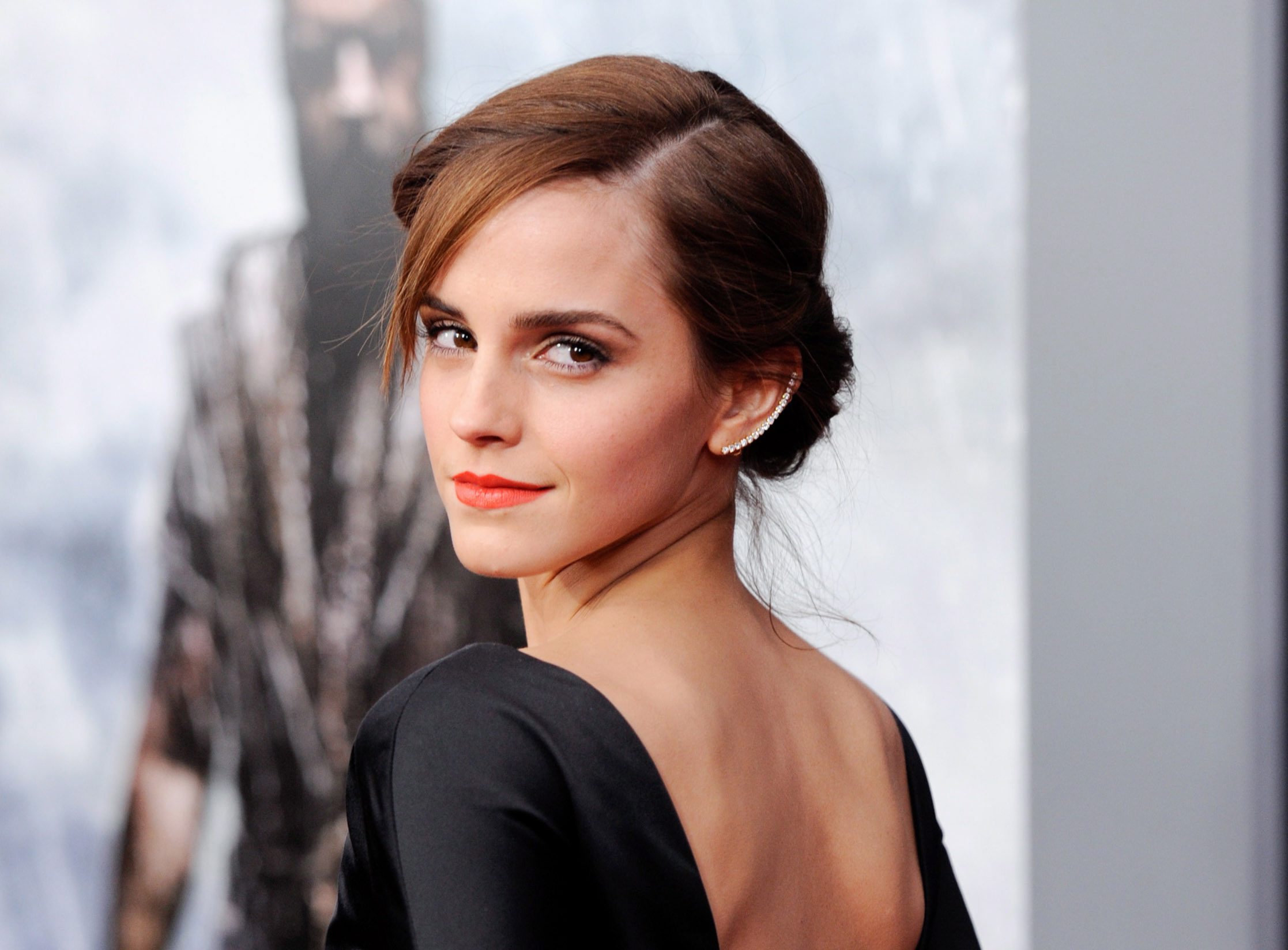 Emma Watson single again