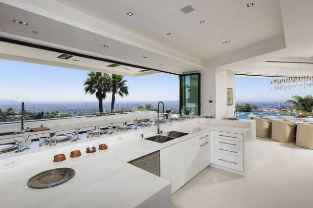 Celebrity kitchens that will make